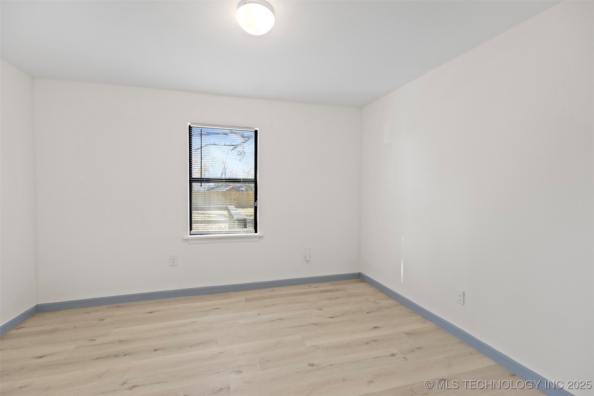 442 S 54th West Avenue