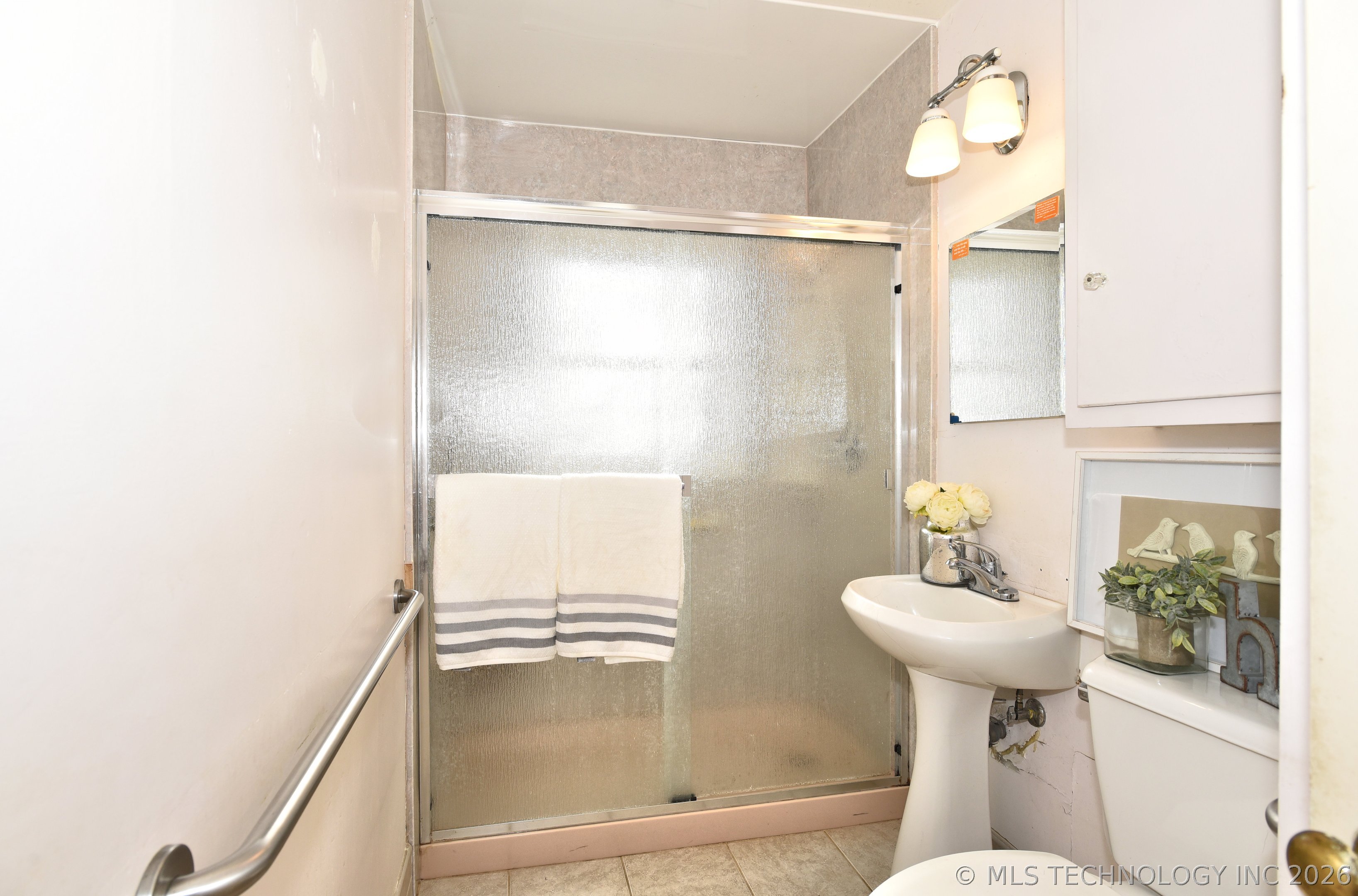 1624 E 45th Place