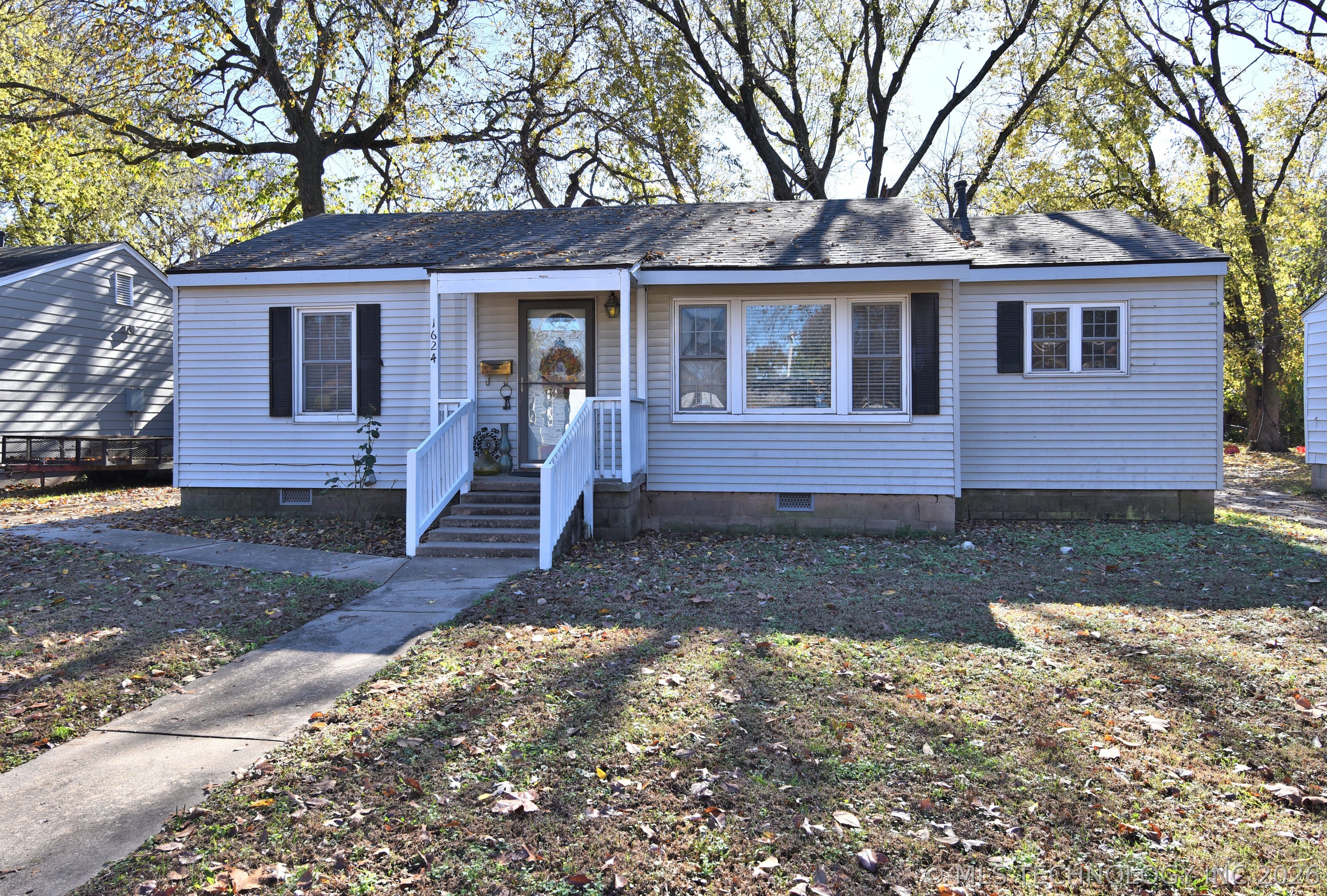 1624 E 45th Place