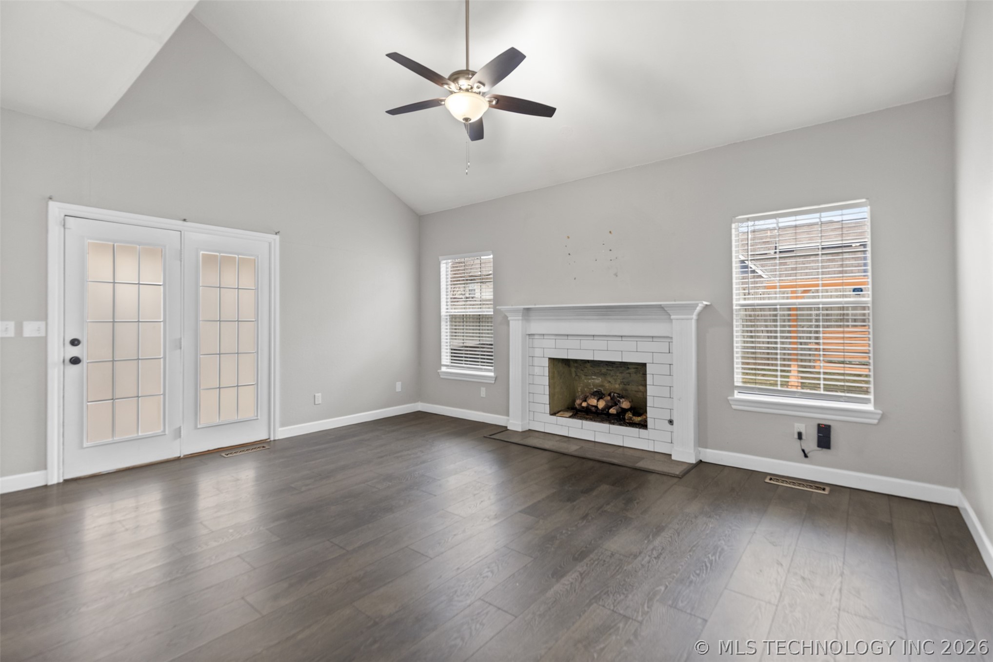 2412 W Vicksburg Street