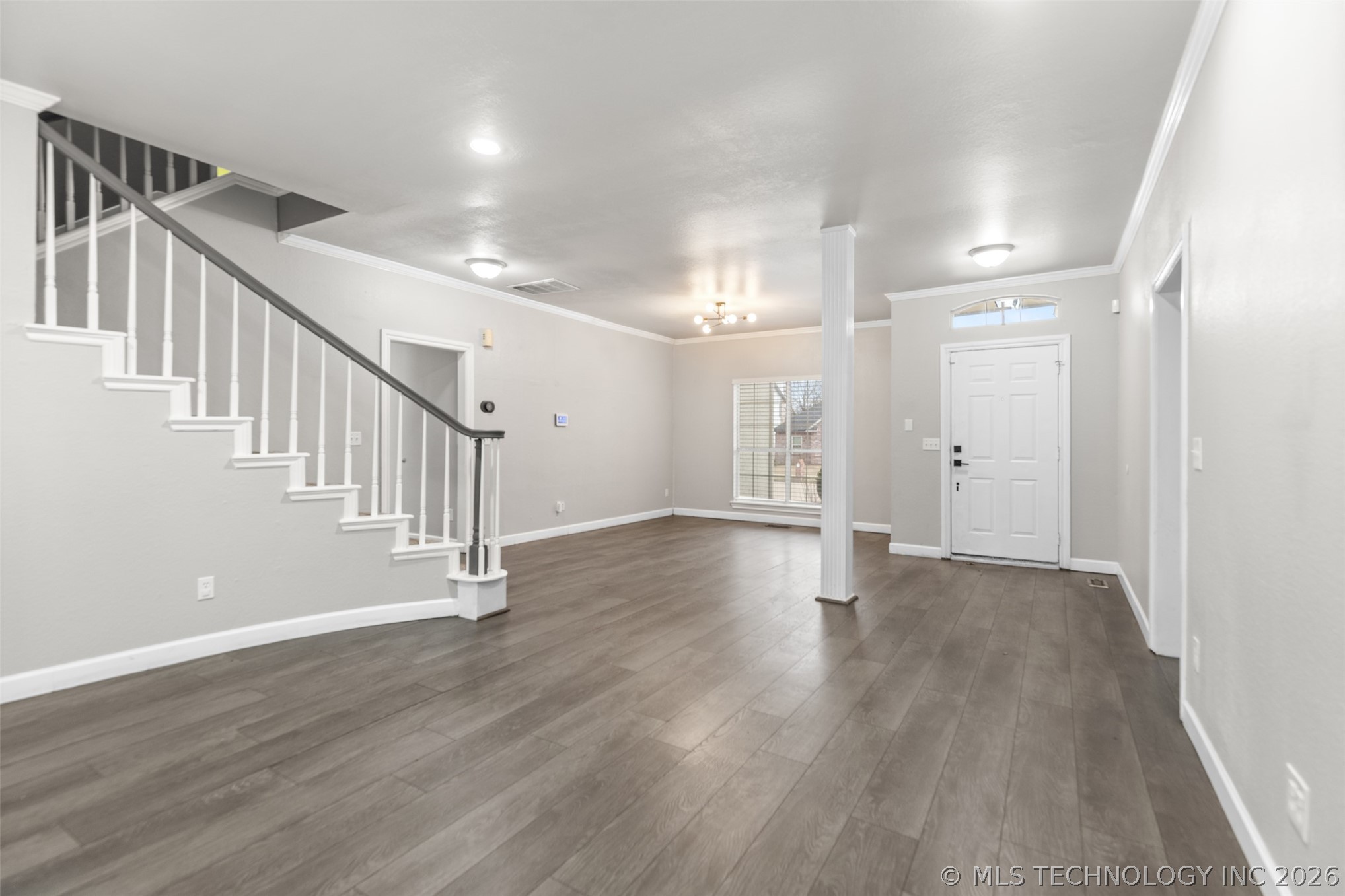 2412 W Vicksburg Street