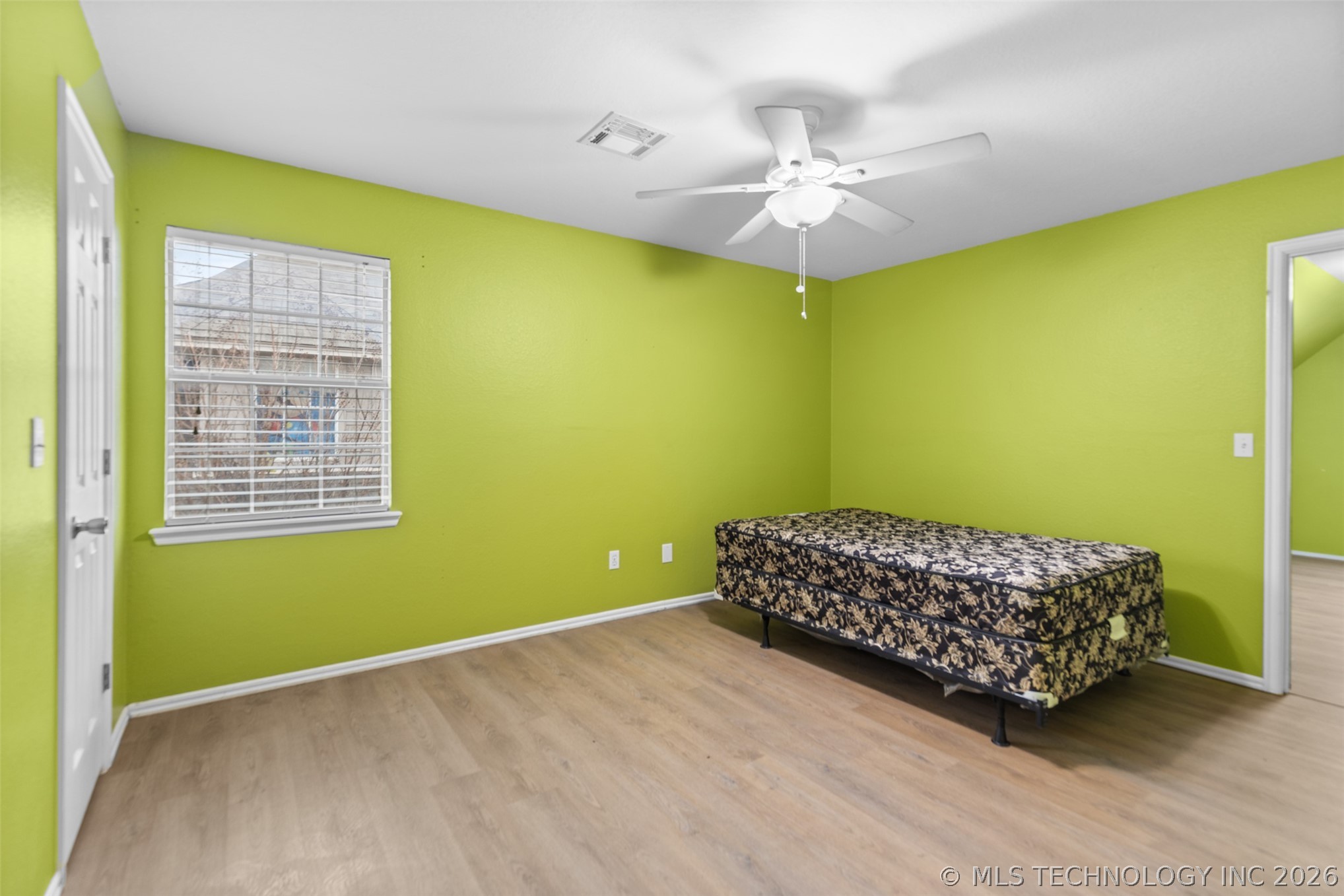 2412 W Vicksburg Street