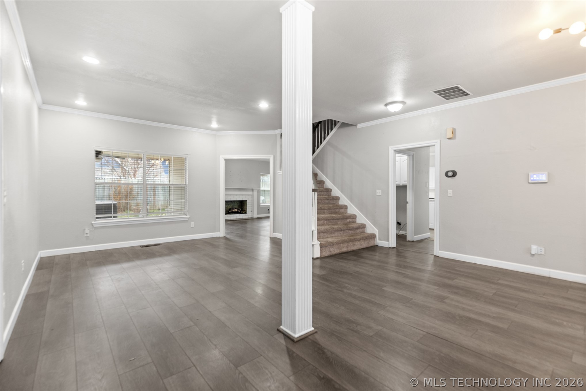 2412 W Vicksburg Street