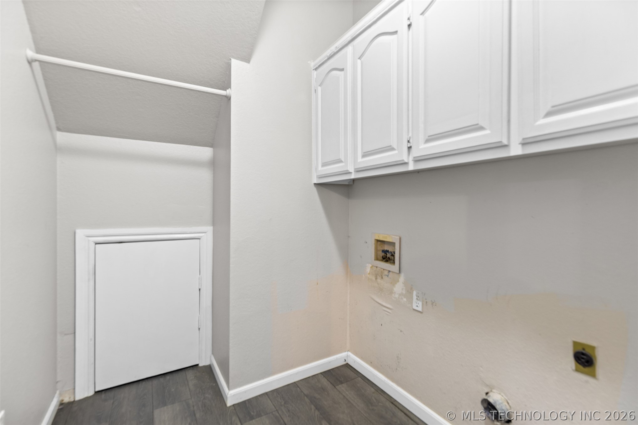 2412 W Vicksburg Street