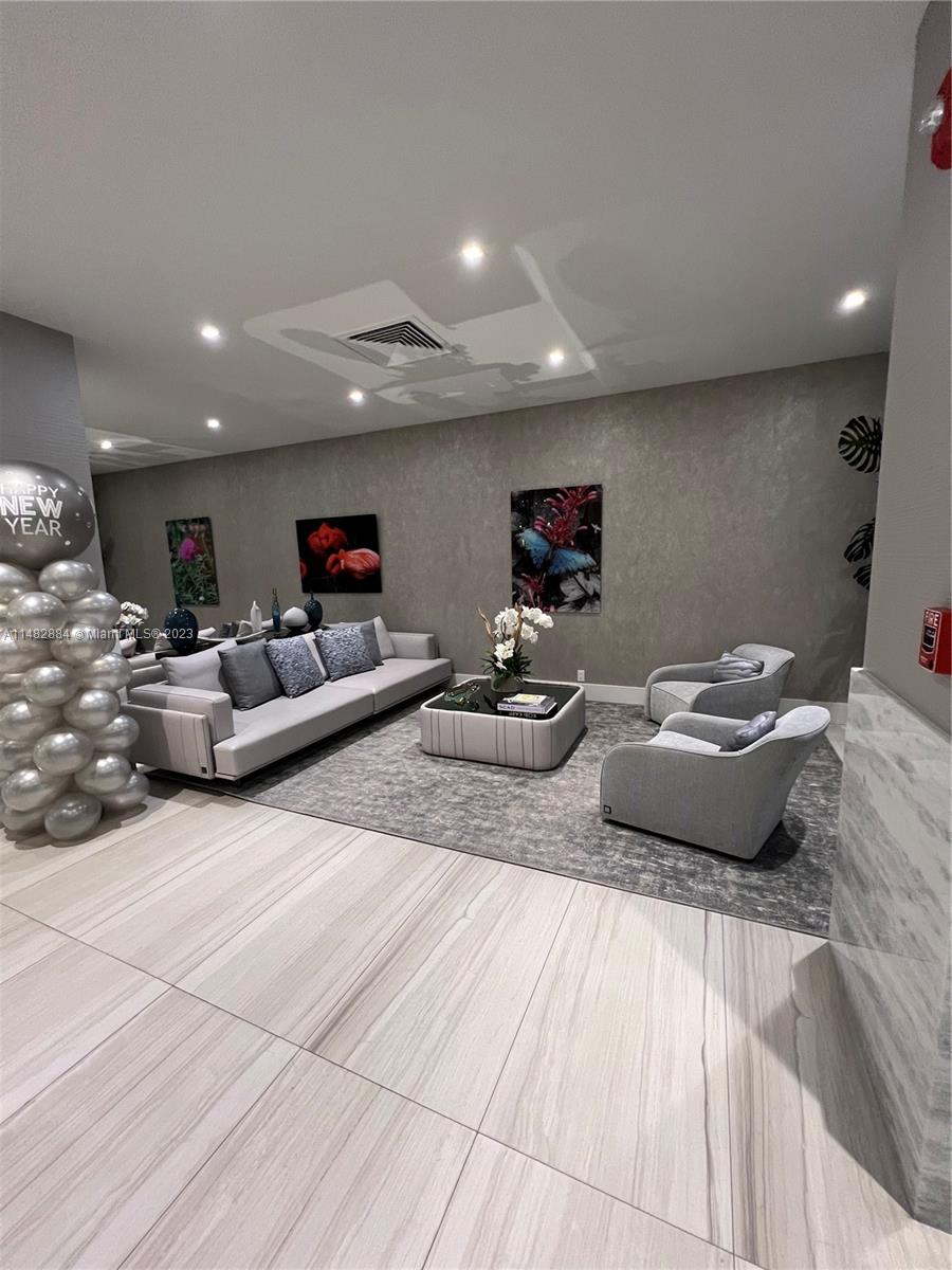 2301 S Ocean Dr # 2606