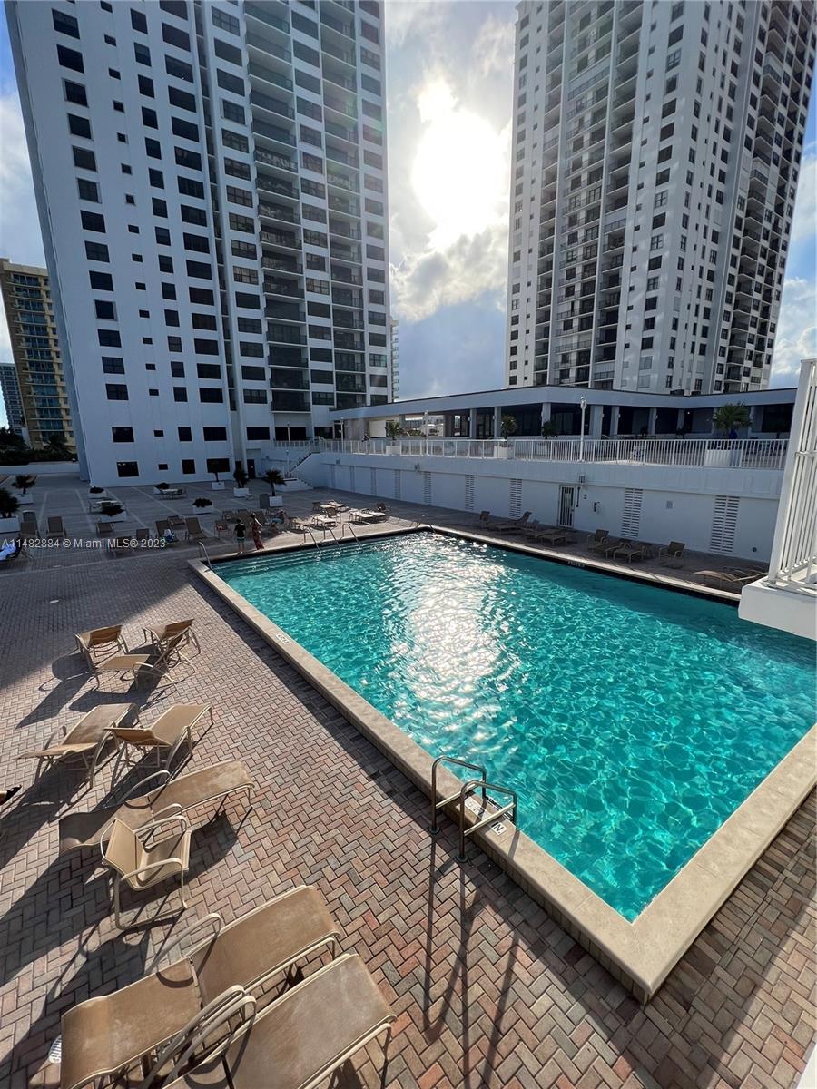 2301 S Ocean Dr # 2606