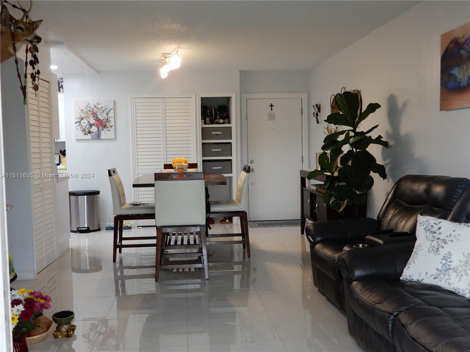 870 NW 87th Ave # 103