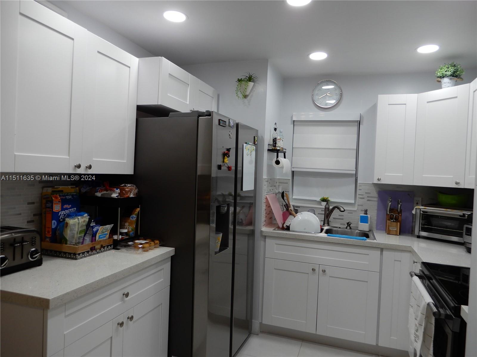 870 NW 87th Ave # 103