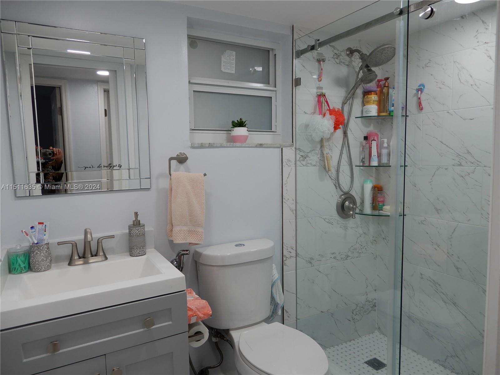 870 NW 87th Ave # 103