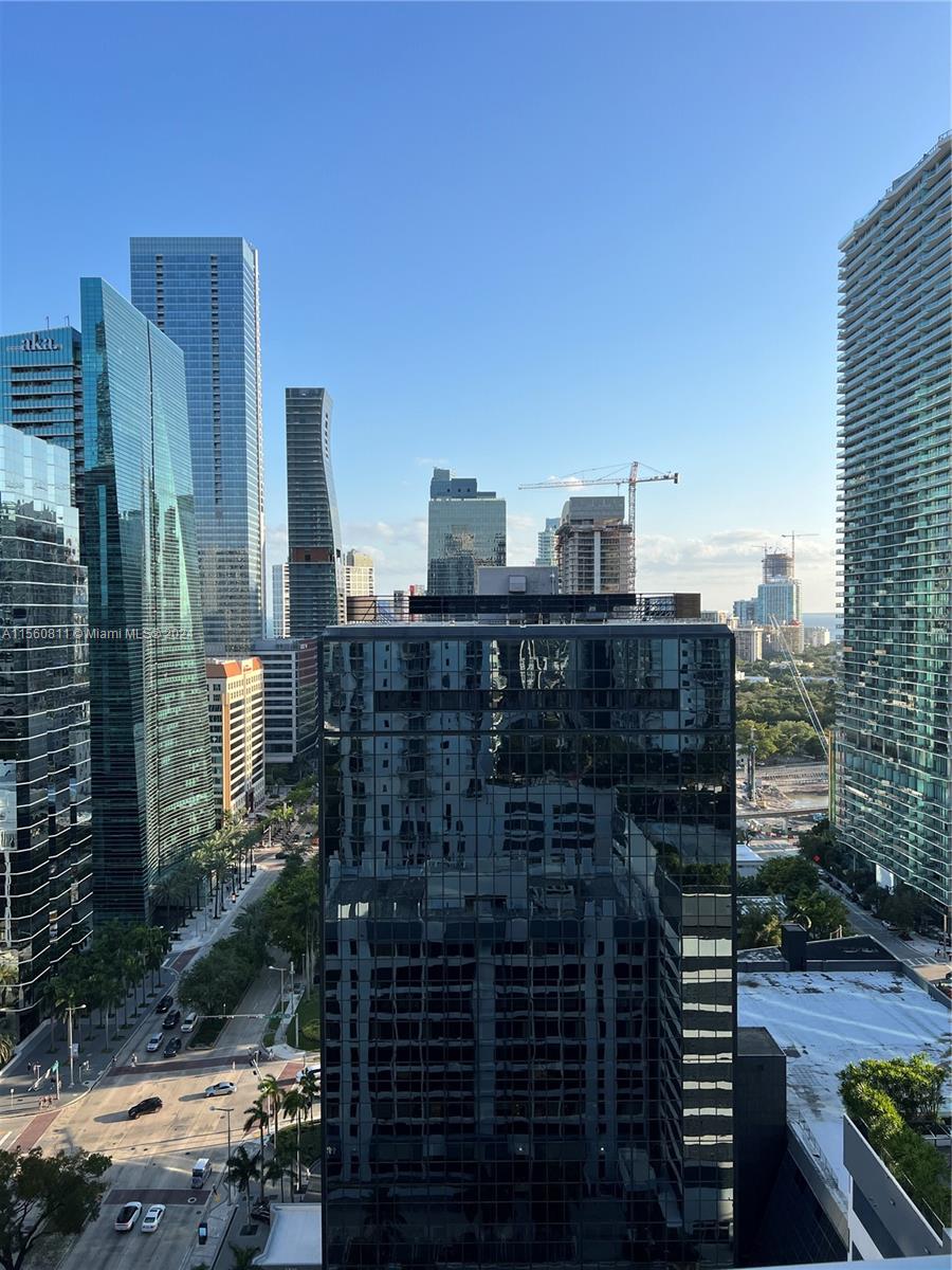 1060 Brickell Ave # 2311