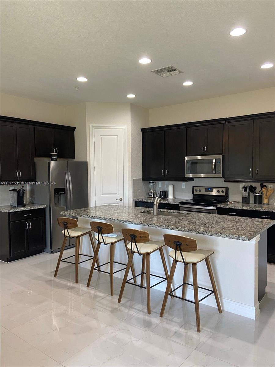 11318 SW 16th St # 11318