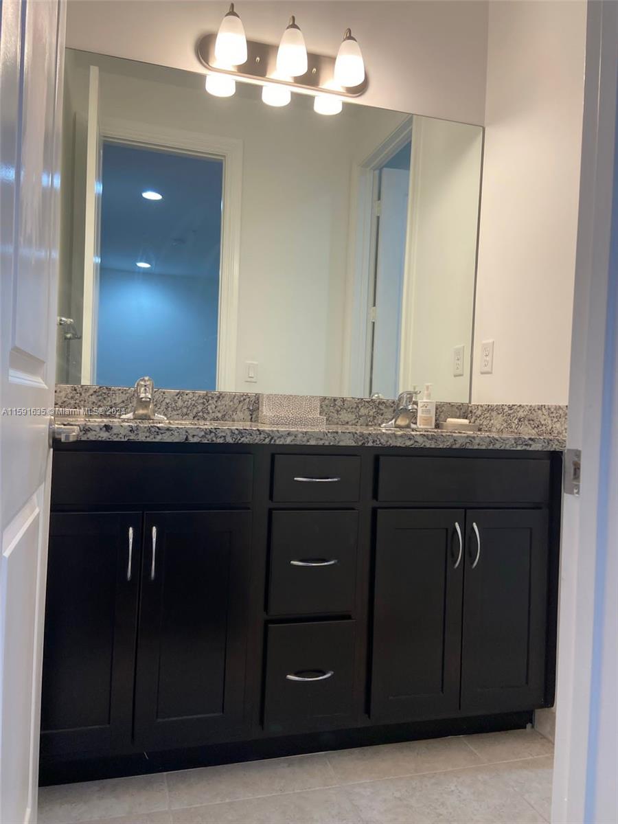 11318 SW 16th St # 11318