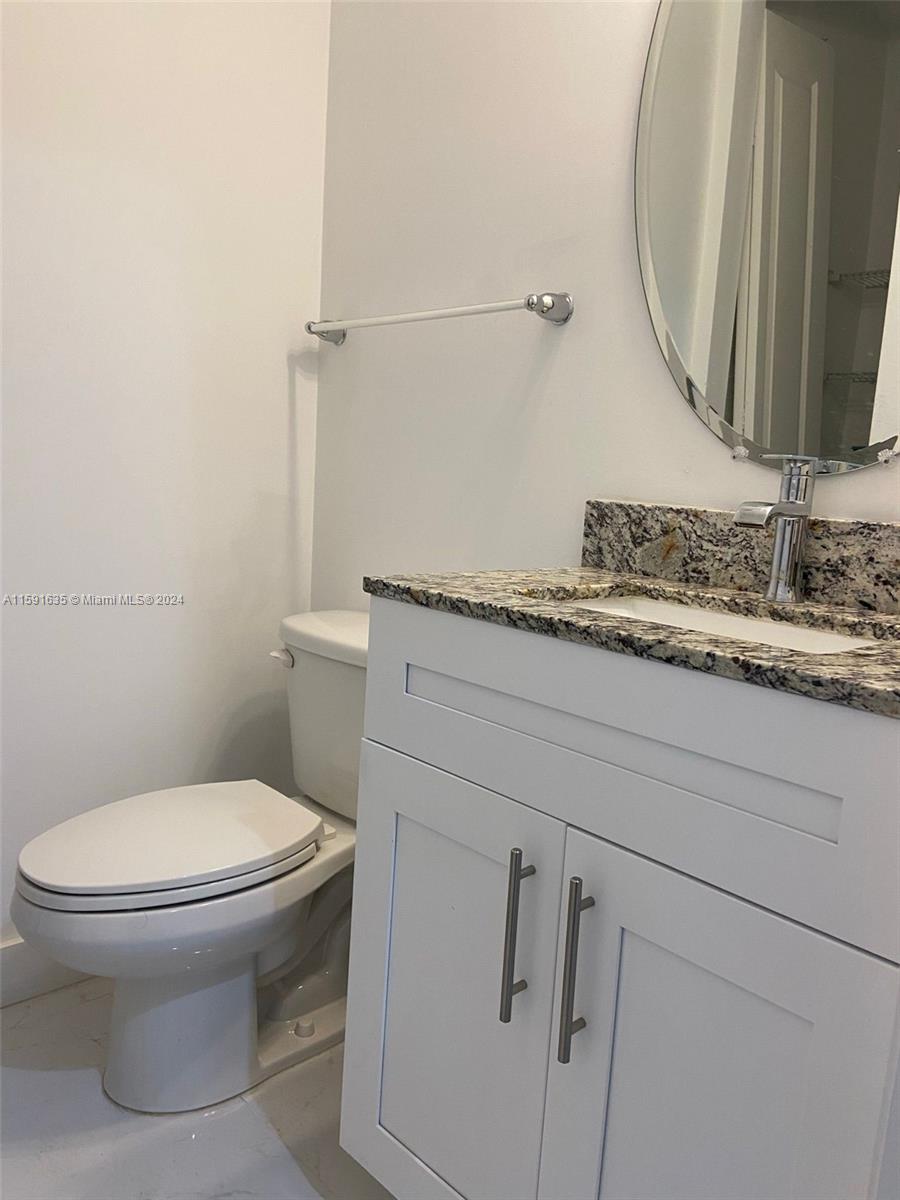 11318 SW 16th St # 11318