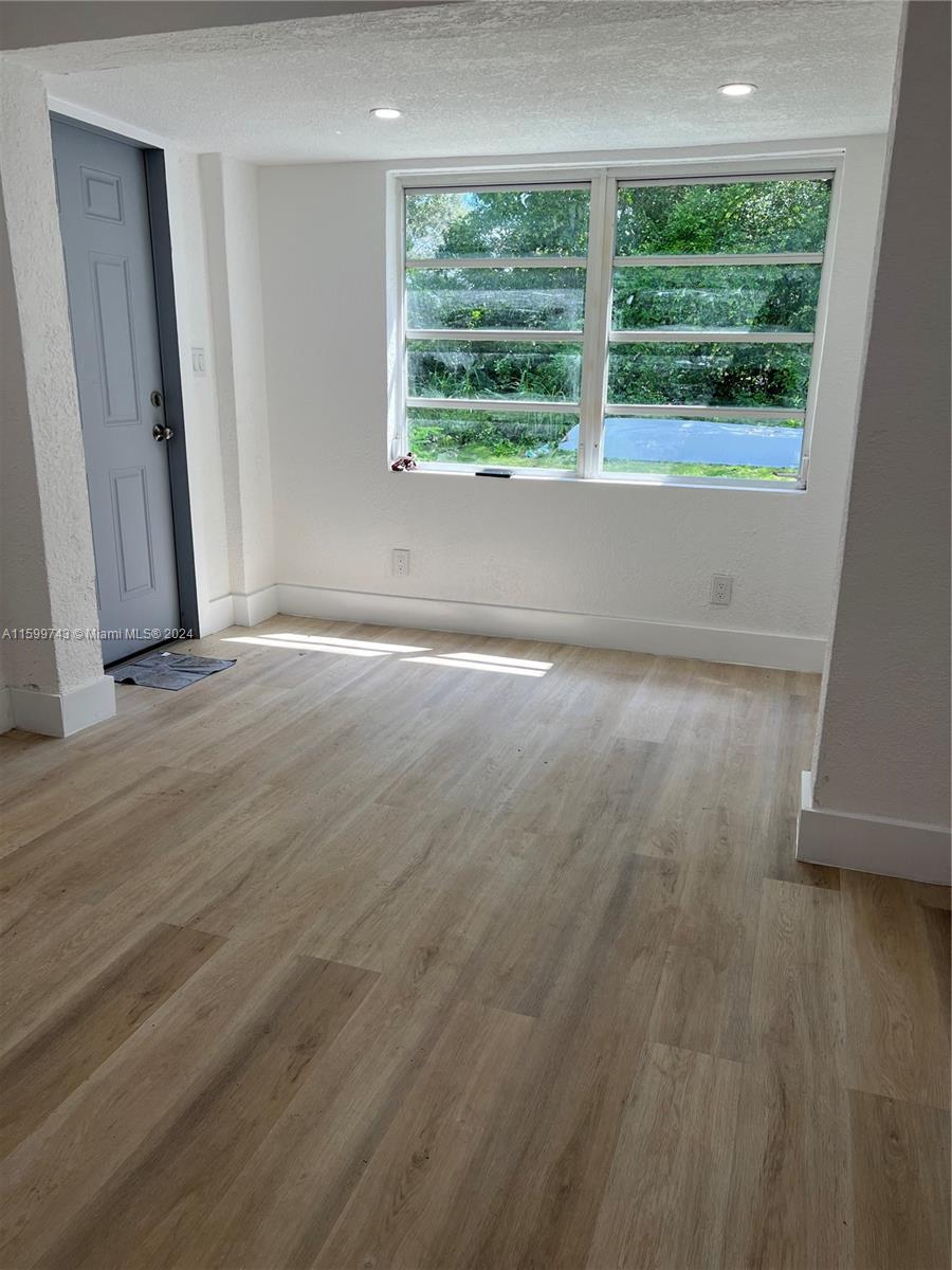 16601 SW 83rd Ct # 3 Unit: #3