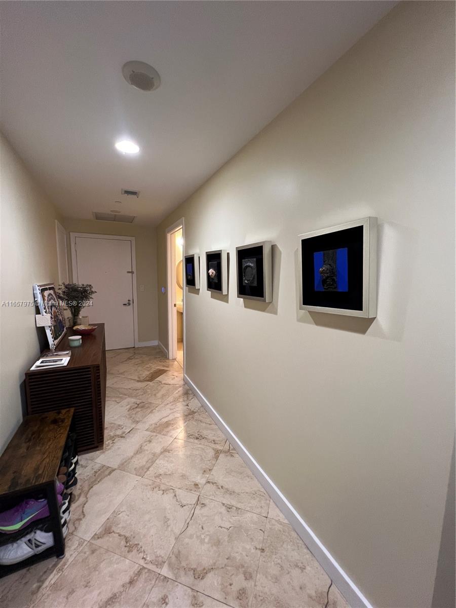 1060 Brickell Ave # 3017