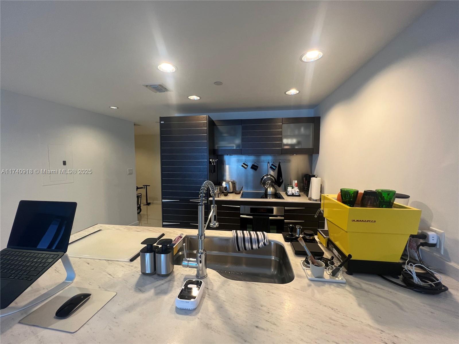 200 Biscayne Boulevard Way # 3106