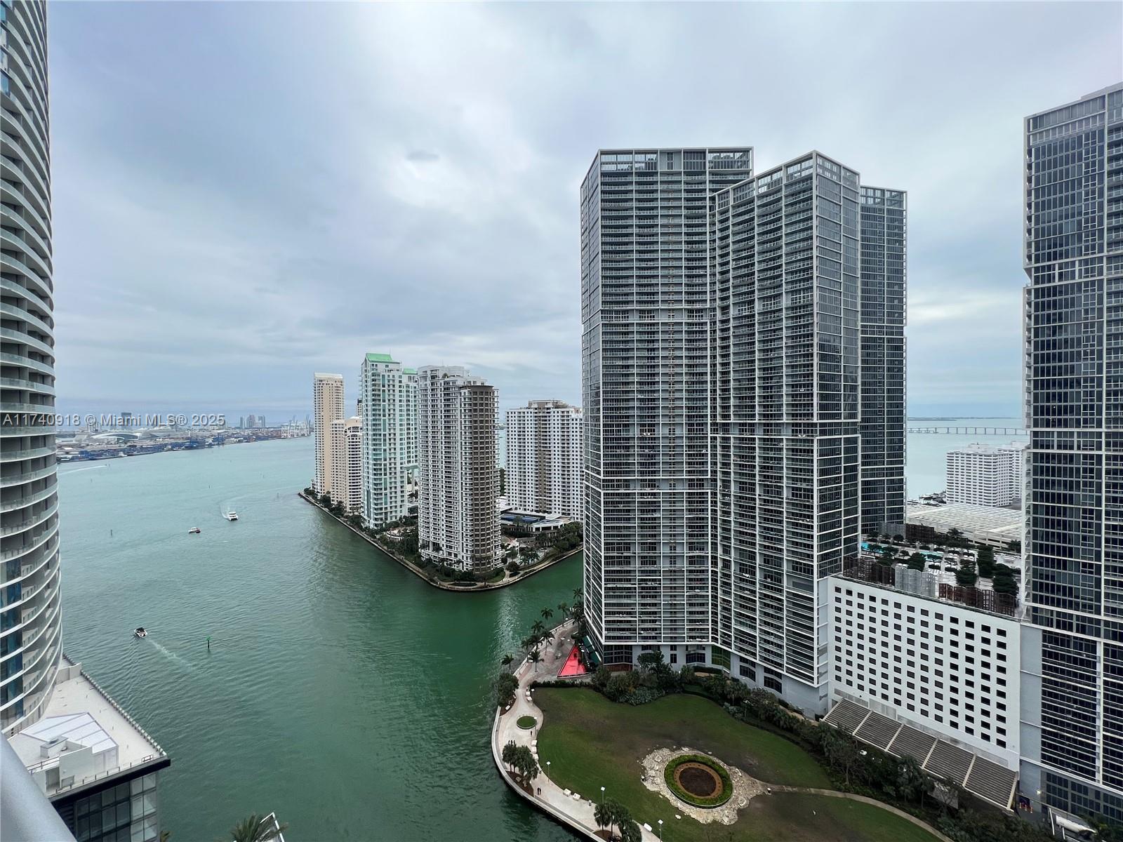 200 Biscayne Boulevard Way # 3106