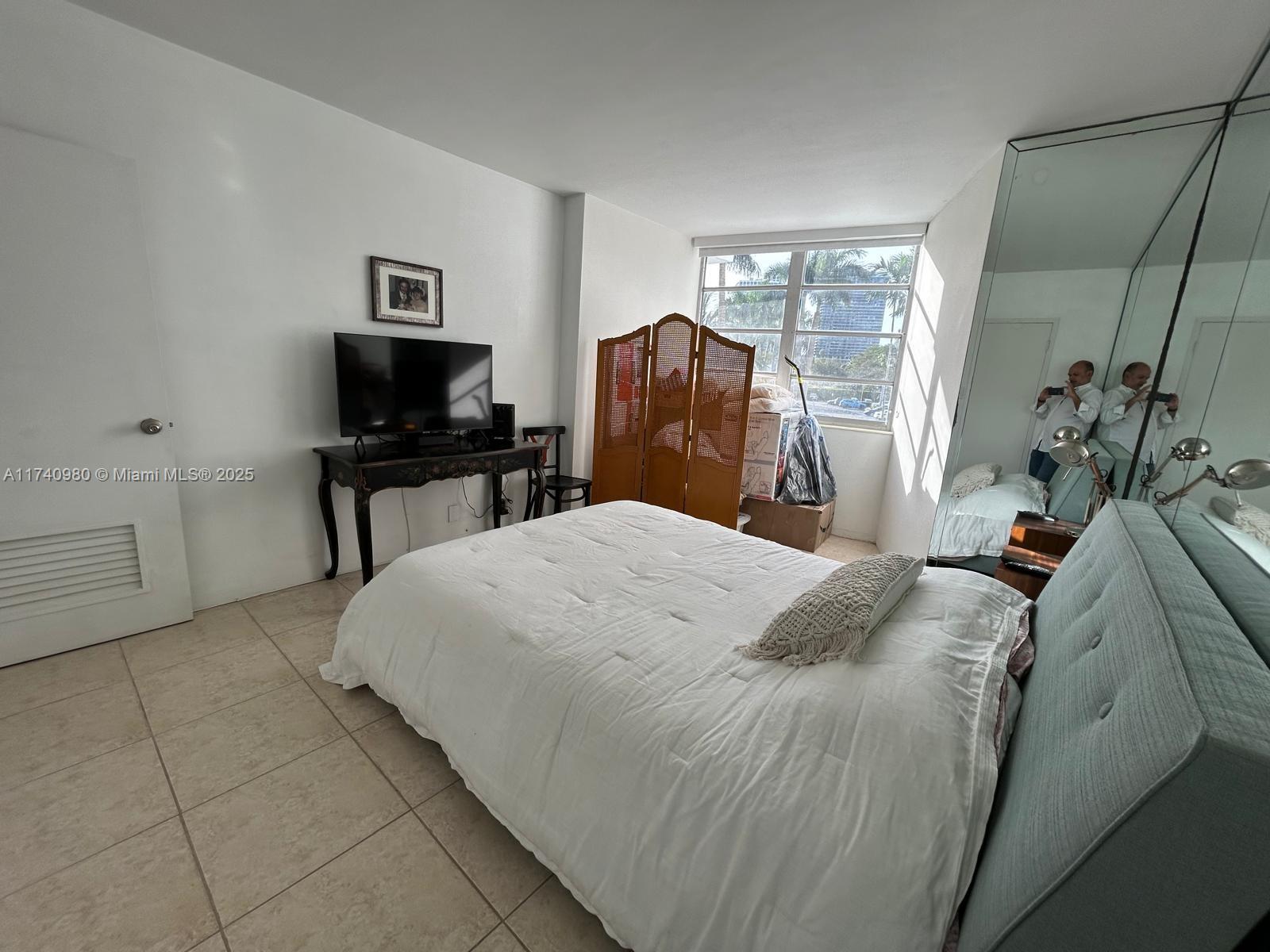 3301 NE 5th Ave # 201