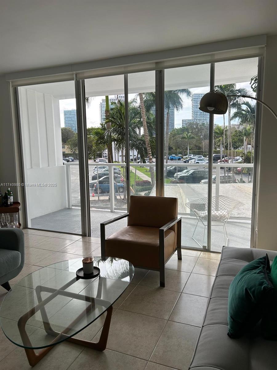 3301 NE 5th Ave # 201