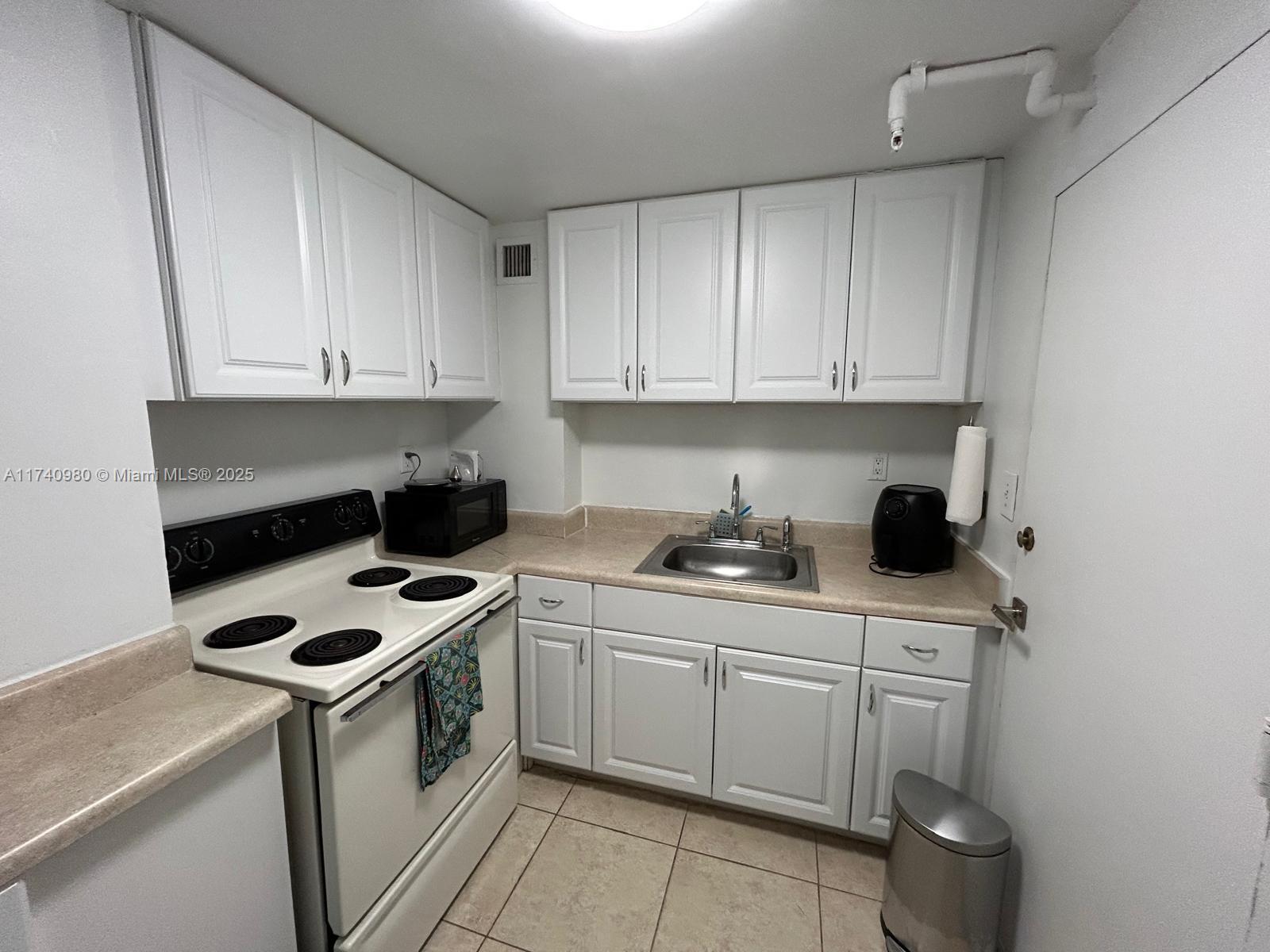 3301 NE 5th Ave # 201