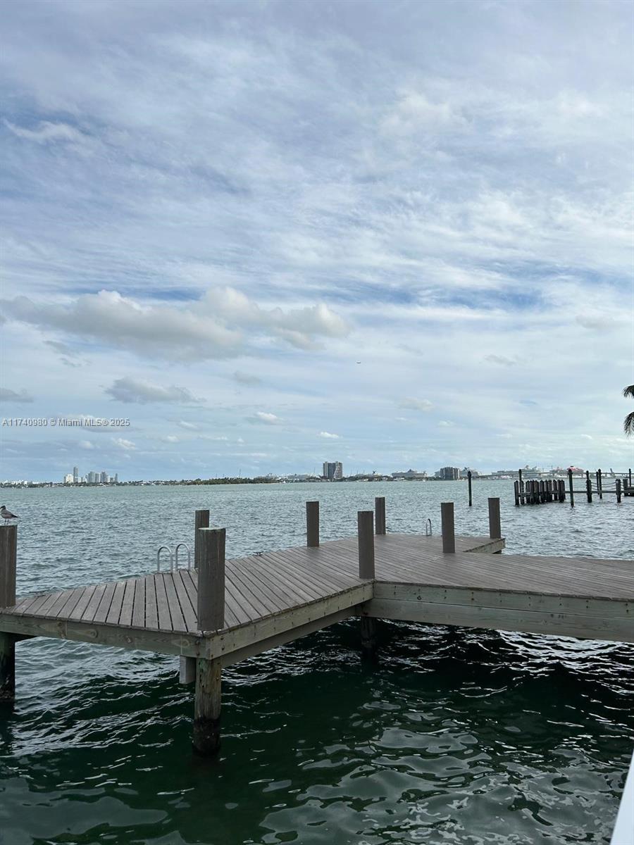 3301 NE 5th Ave # 201