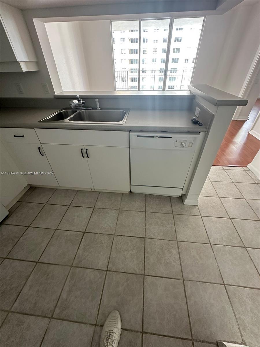 701 Brickell Key Blvd # 1808