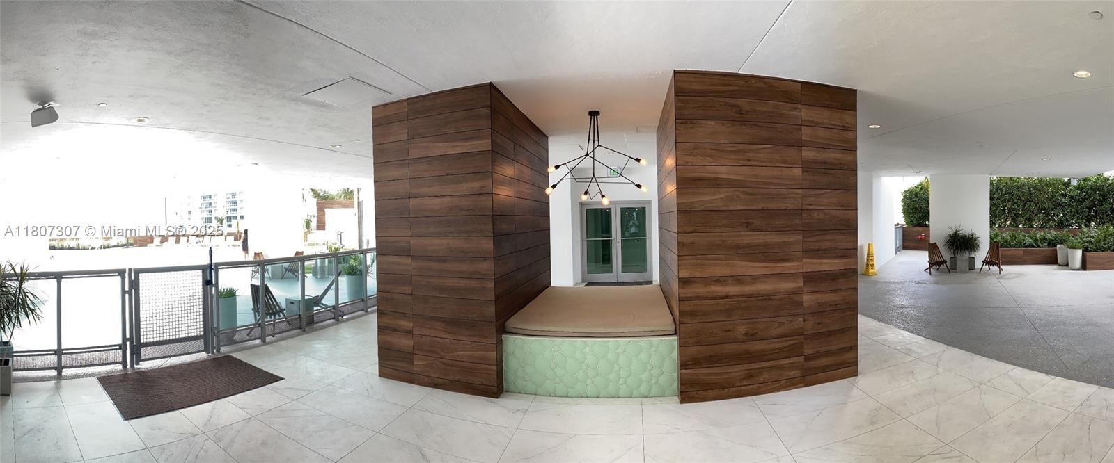 350 S Miami Ave Unit: 2211