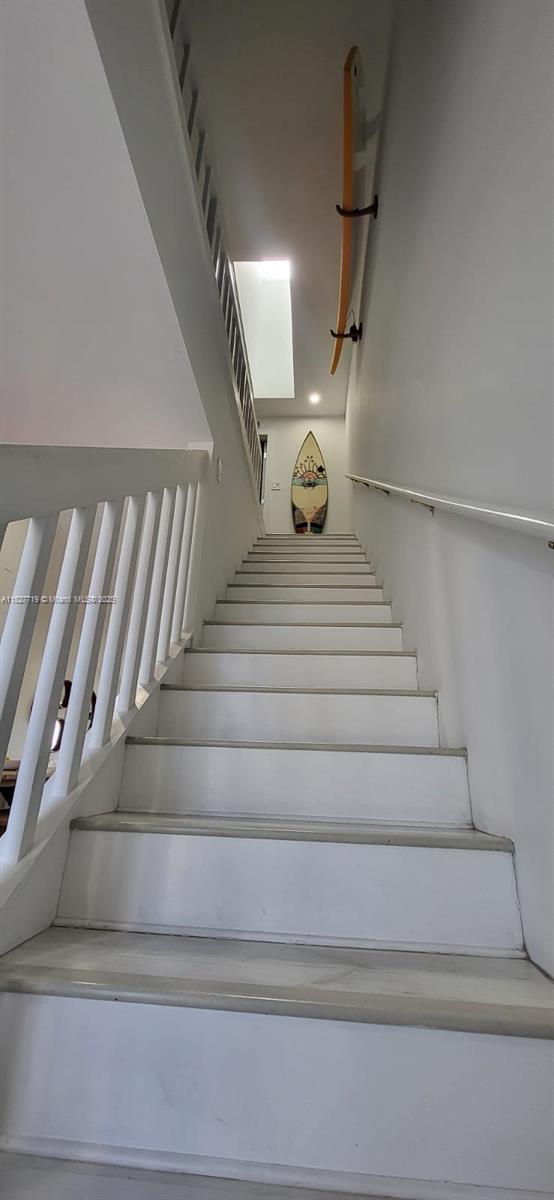 1550 S Ocean Dr # 16