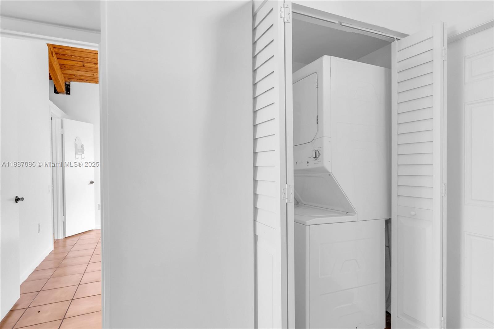 11371 SW 112th Cir Ln S