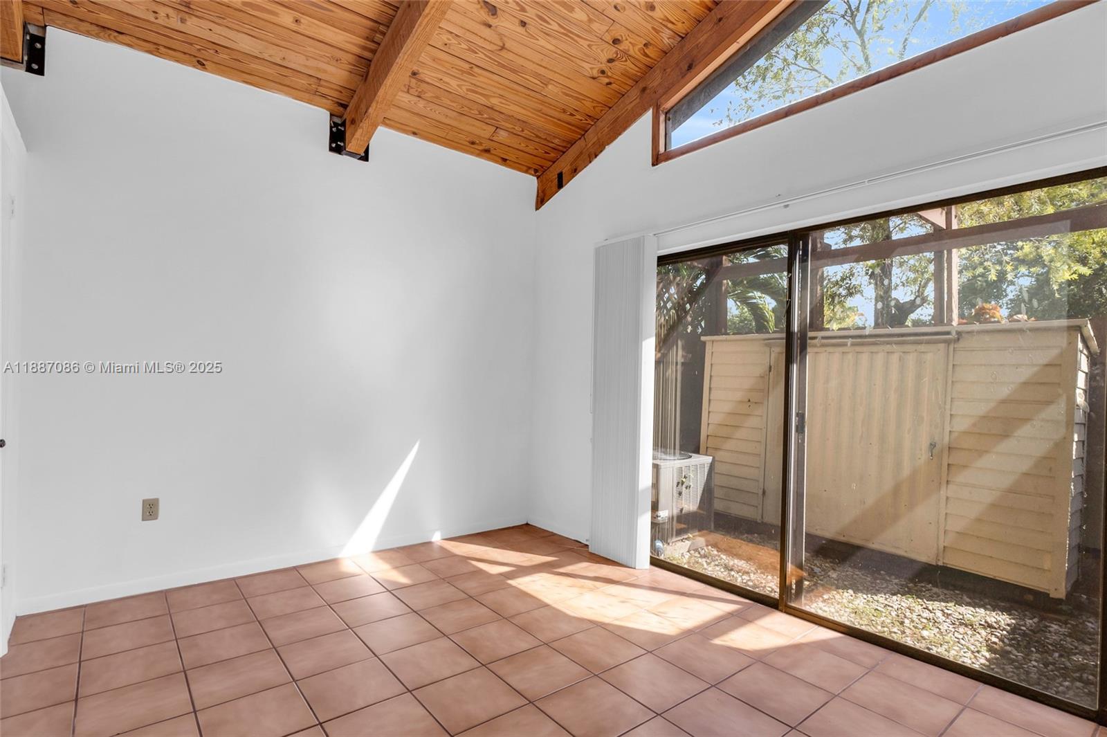 11371 SW 112th Cir Ln S