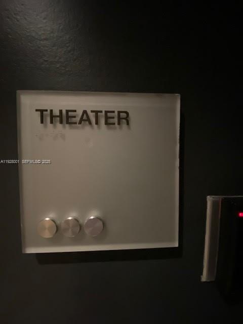 500 BRICKELL AV # 3004