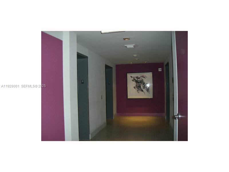 500 BRICKELL AV # 3004