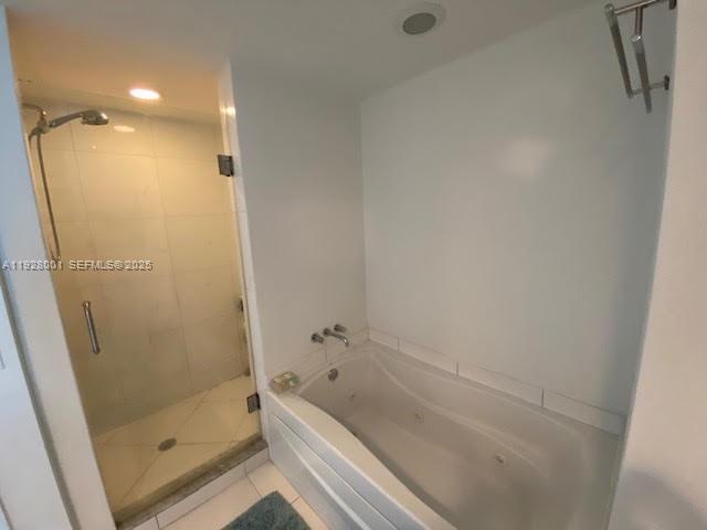 500 BRICKELL AV # 3004