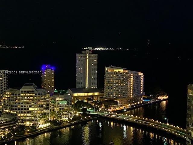 500 BRICKELL AV # 3004