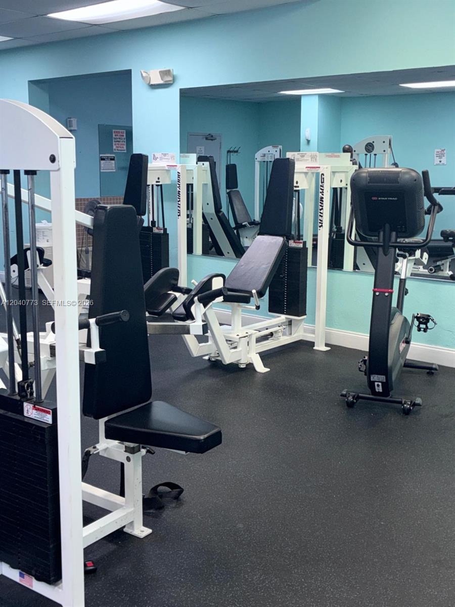 7011 Environ Blvd # 412
