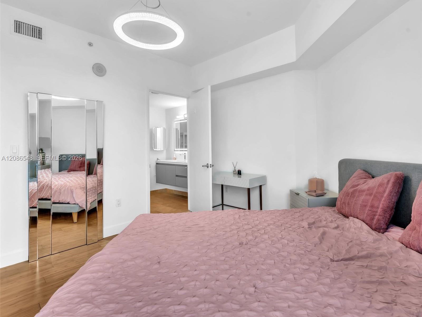 350 S Miami Ave Unit: 3605