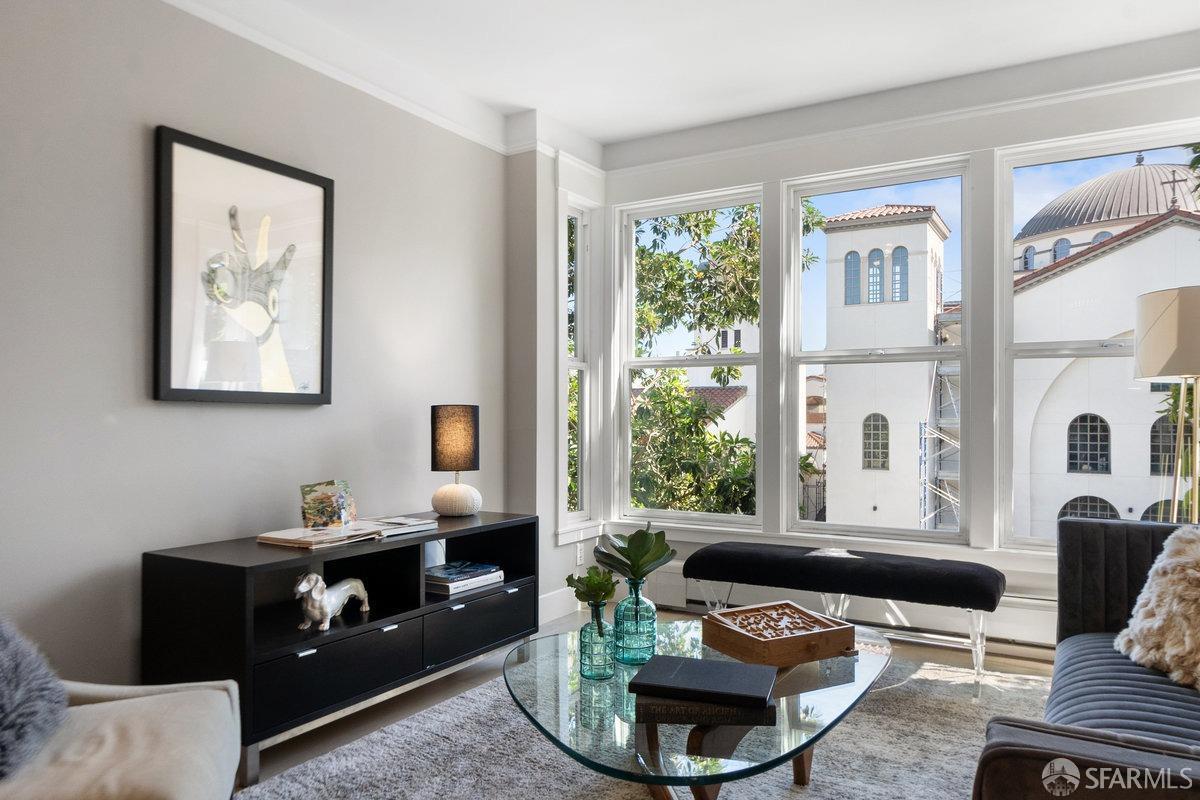 270 Valencia Street Unit: 303