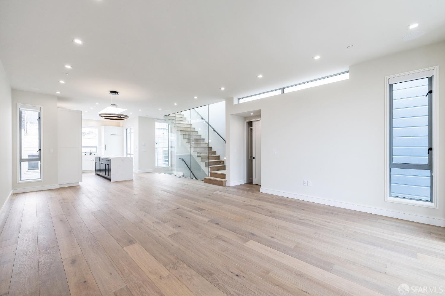1261 Clay Street