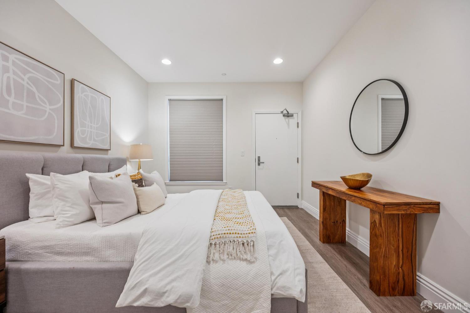 525 Gough Street # 405