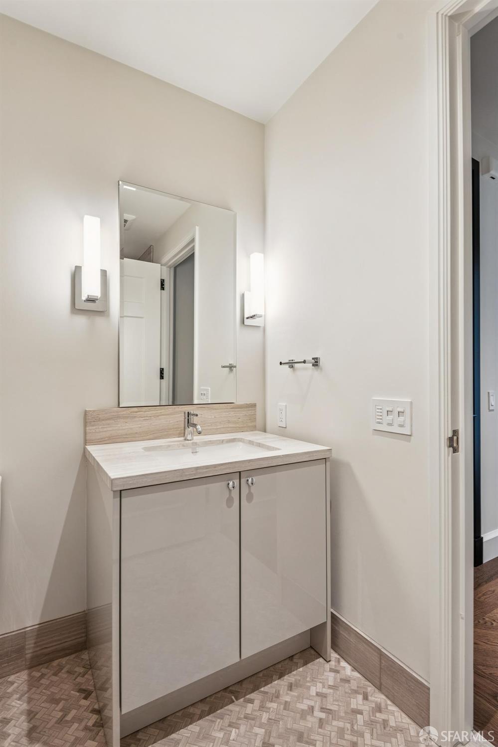 706 Mission Street # 6C