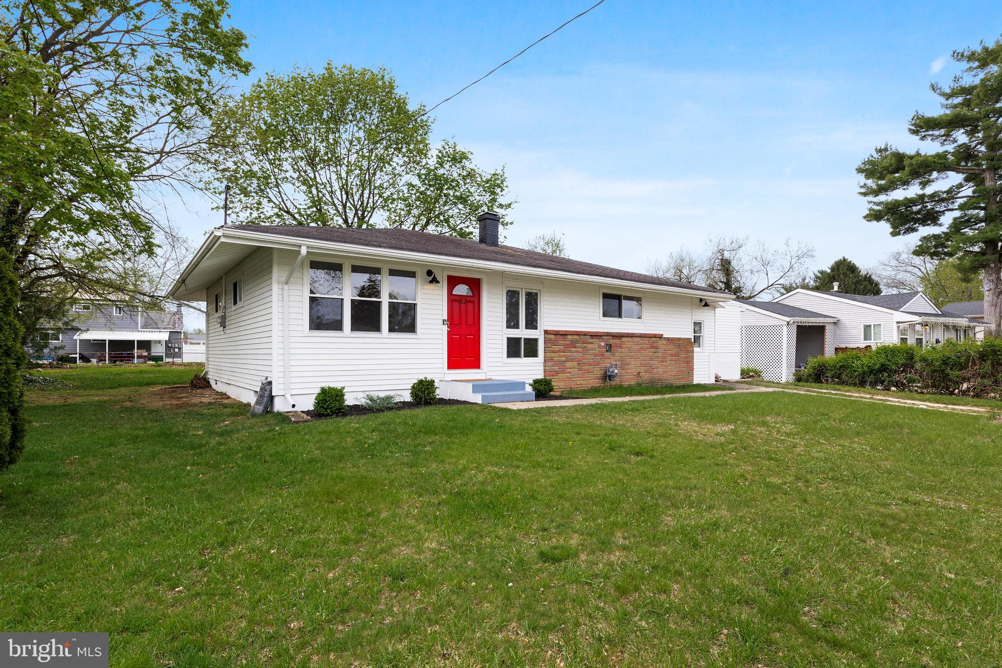 32 Langrock Way