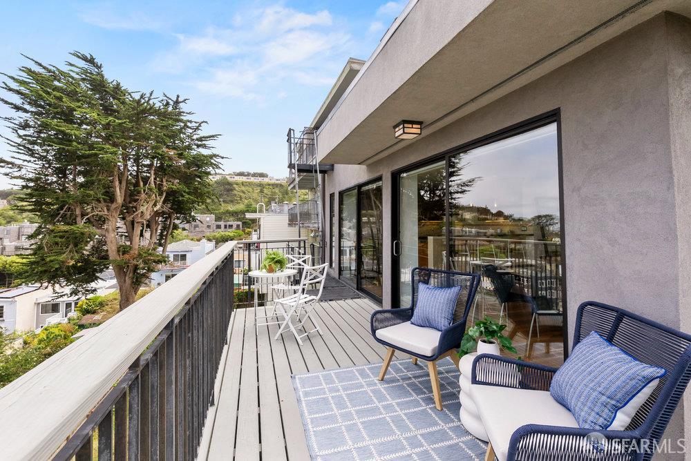 647 Grand View Avenue # 3