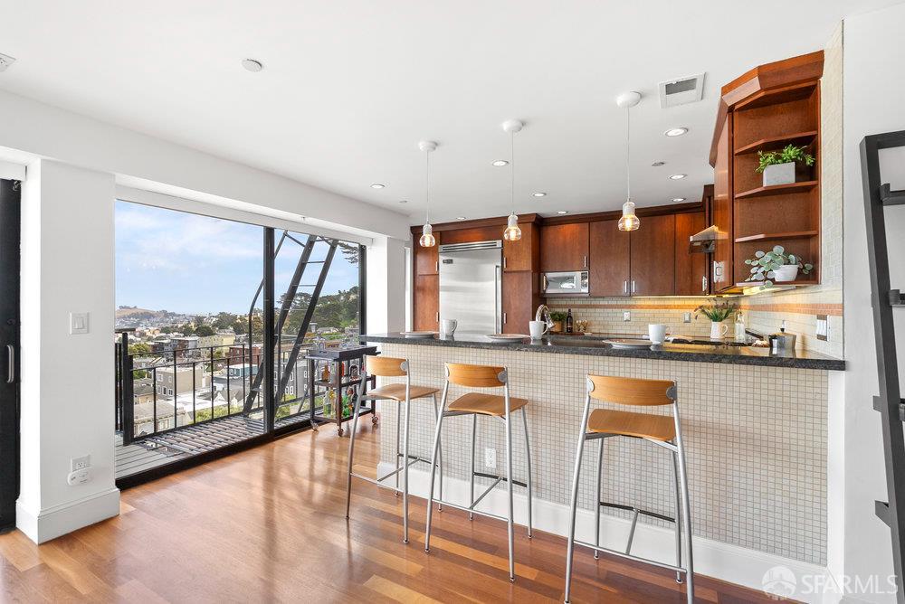 647 Grand View Avenue # 3
