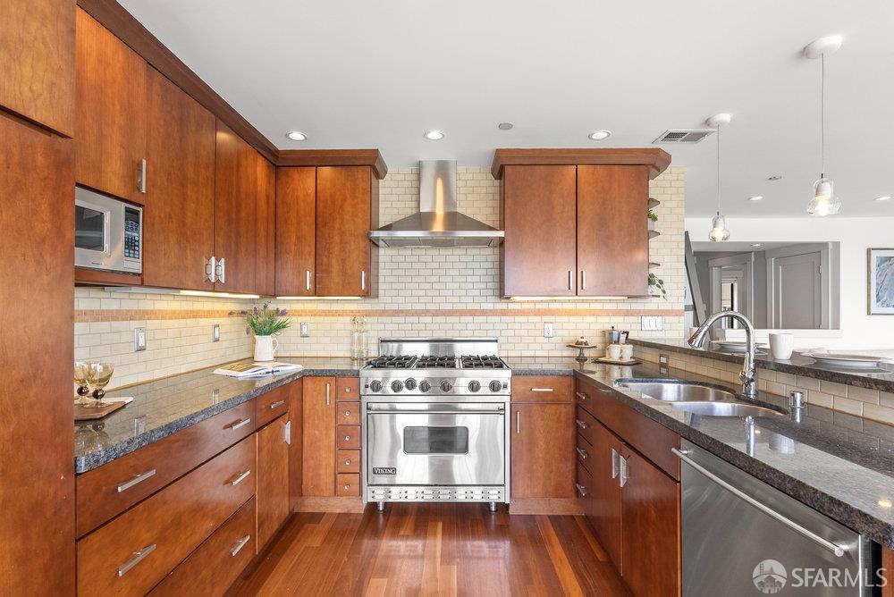 647 Grand View Avenue # 3