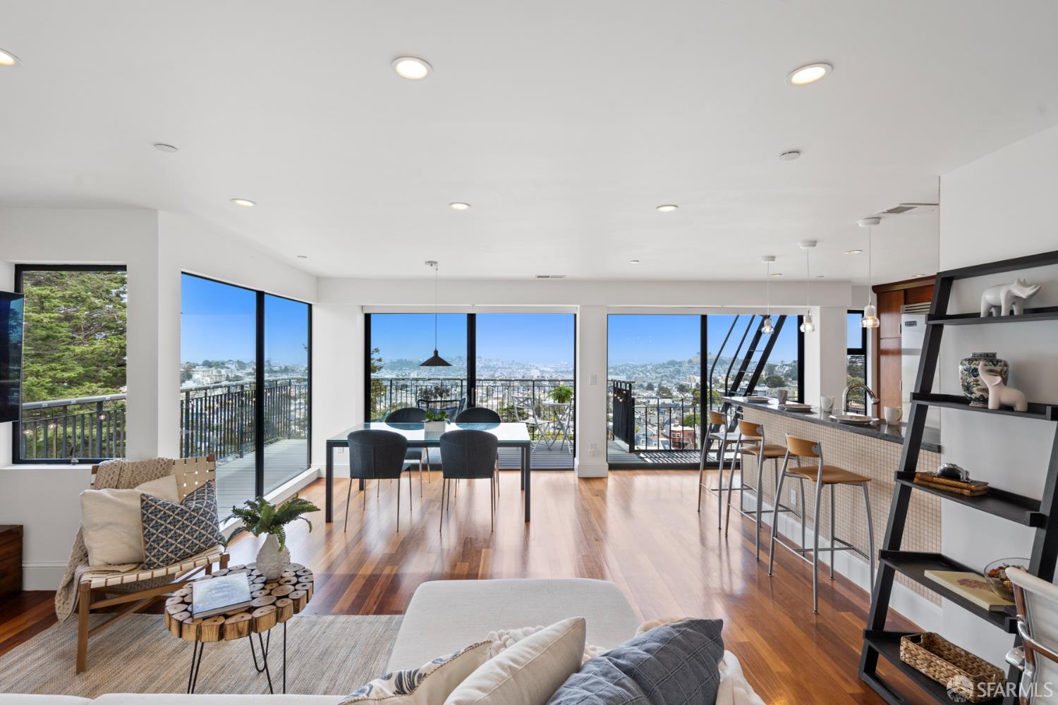 647 Grand View Avenue # 3