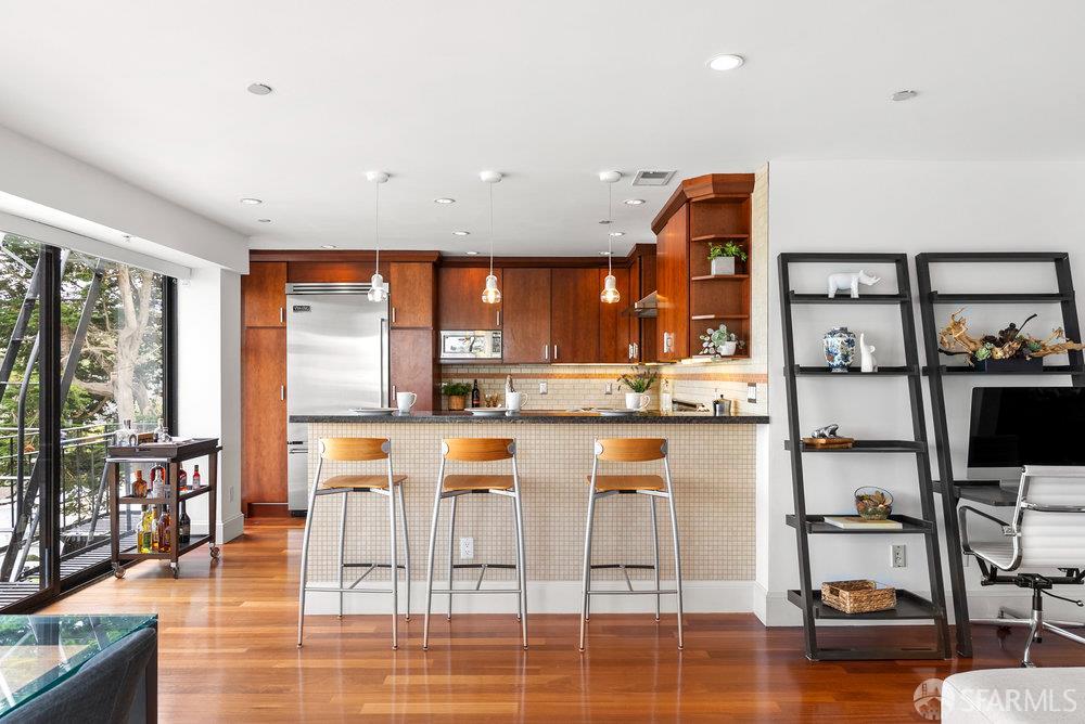 647 Grand View Avenue # 3