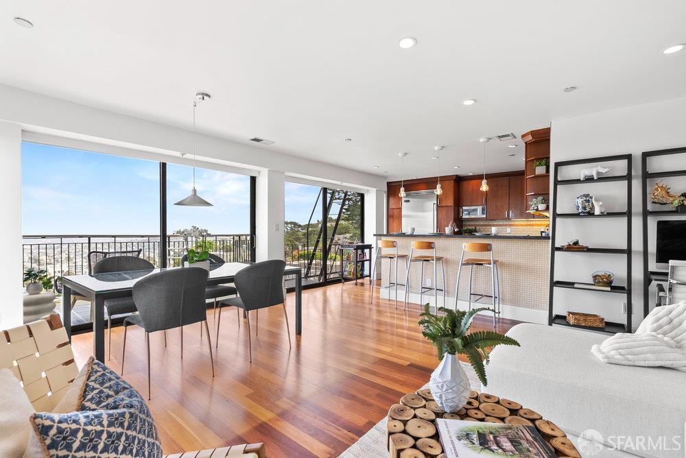 647 Grand View Avenue # 3