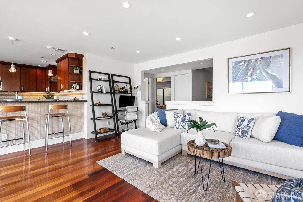 647 Grand View Avenue # 3