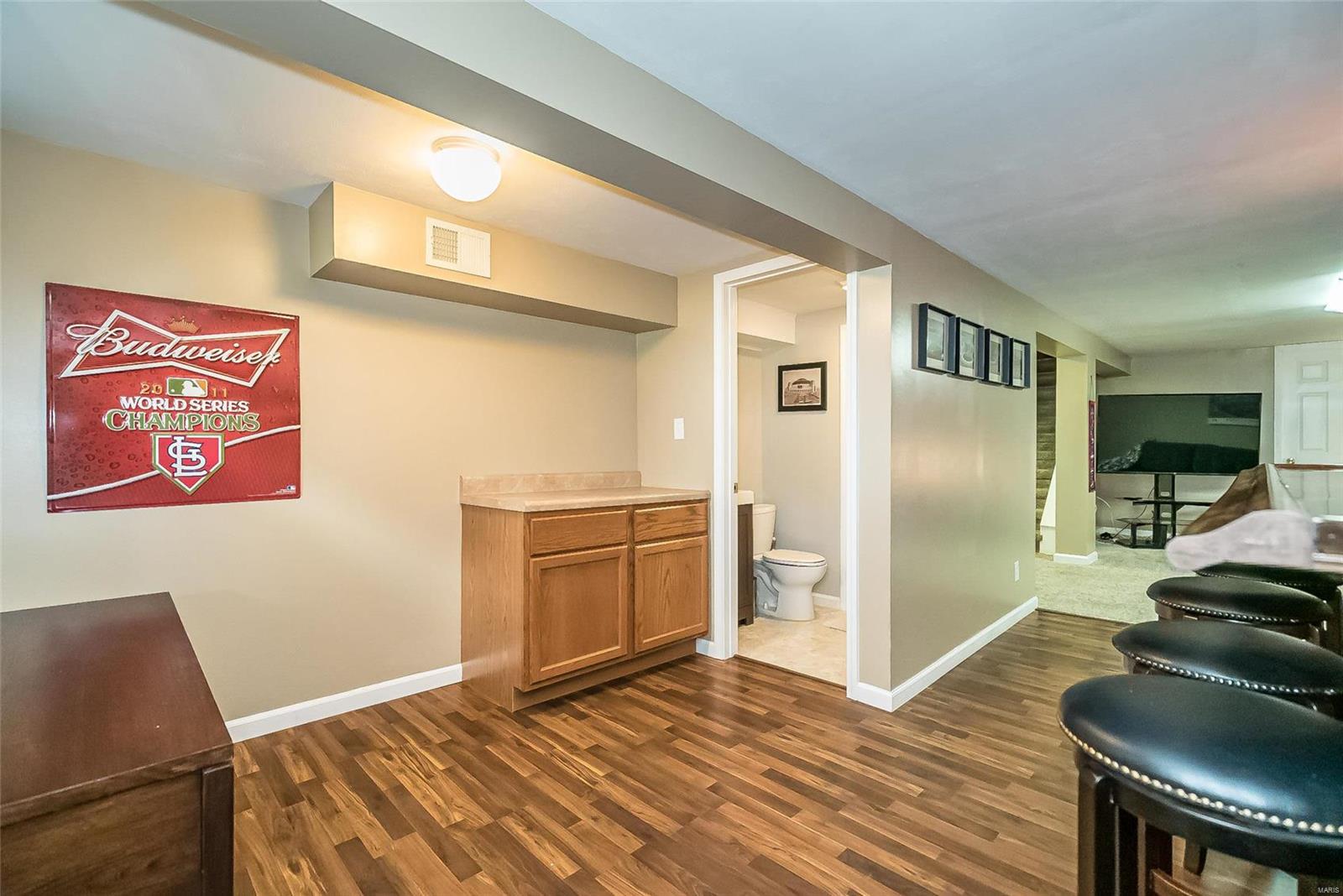 11935 Glen West