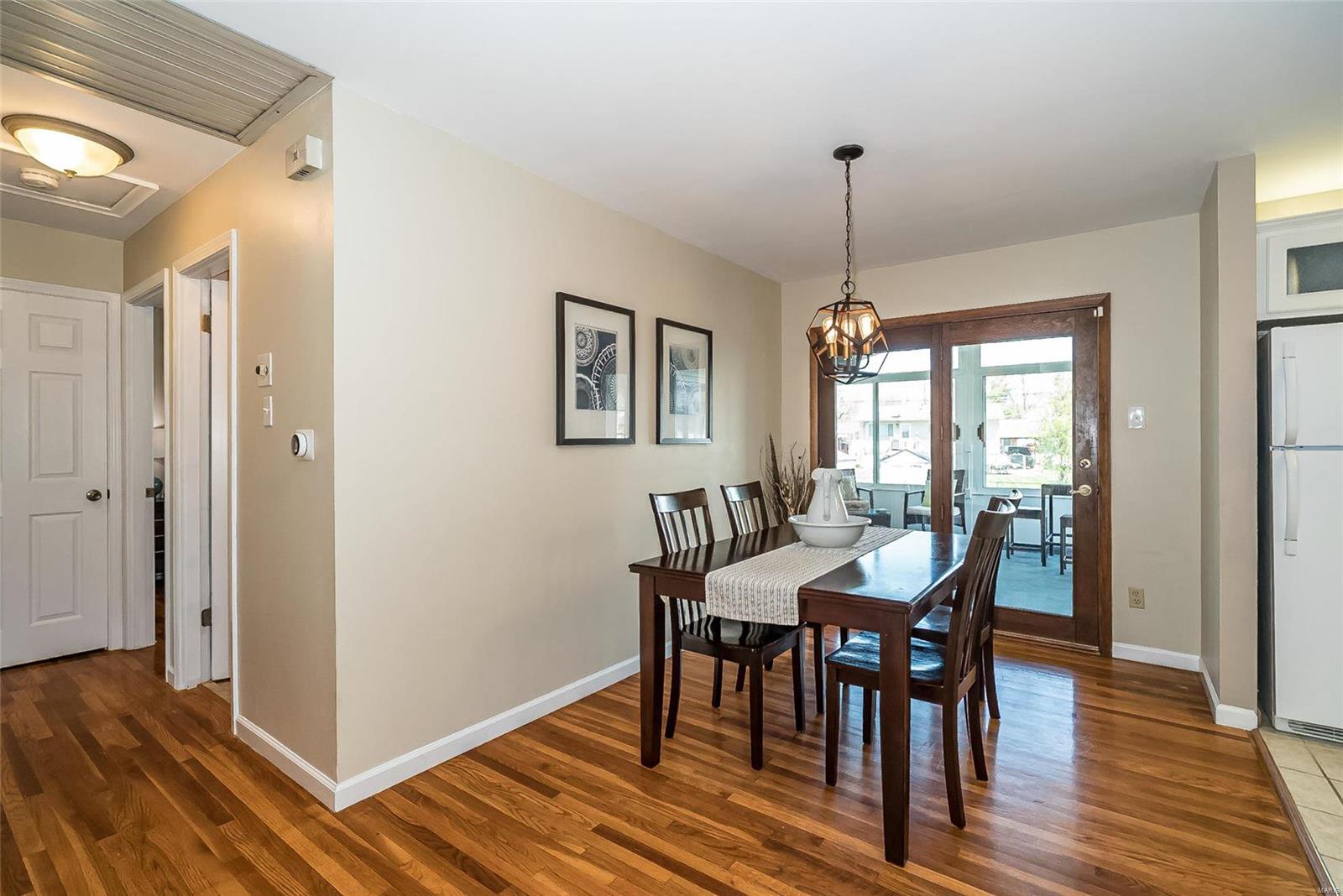 11935 Glen West